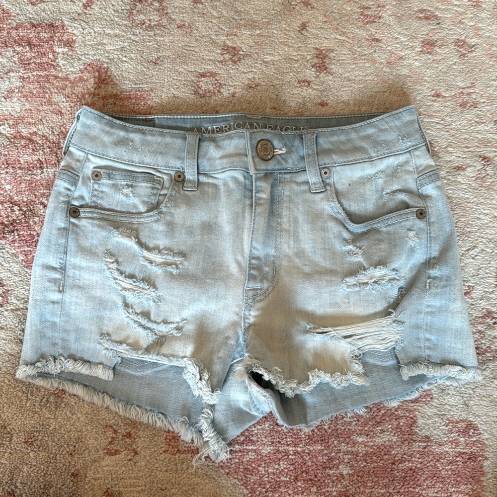 American eagle light wash ripped mini shorts